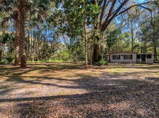 737 Junction Rd, Crescent City, FL 32112