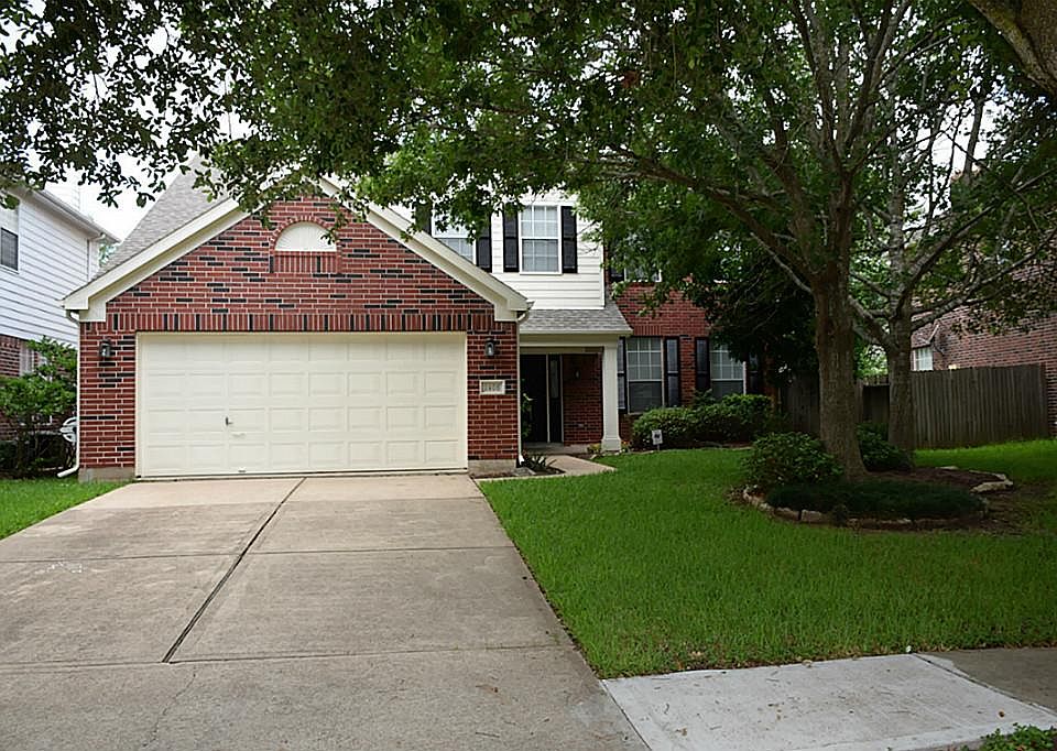 1st image of 2406 Linwood Dr