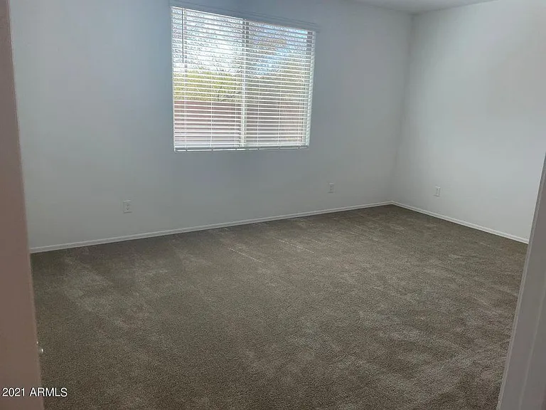 1643 E Paul Dr — Photo 5