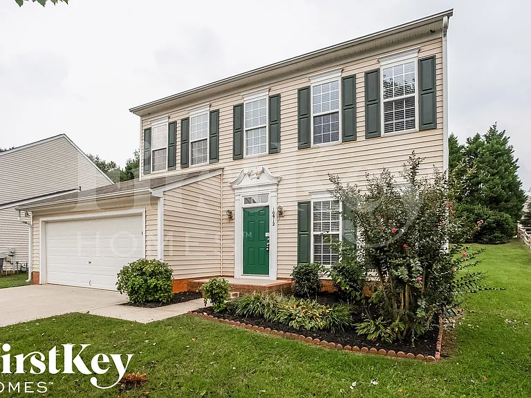 10912 Harringham Ln — Photo 2