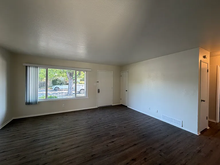 114 Erma Ave — Photo 18