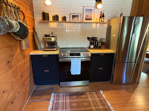 2nd image of 7026 8th Ave #A