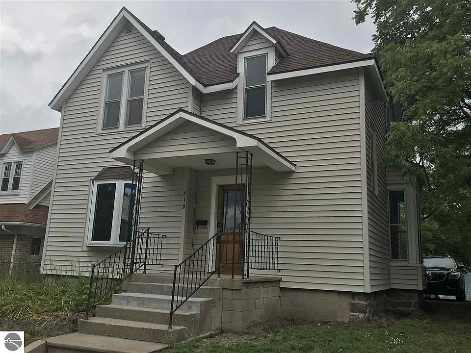 1st image of 419 E Harris St