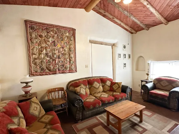 621 Tecolote St #1, Las Vegas, NM 87701