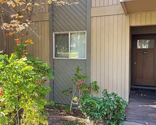 2nd image of 19701 SW Mount Bachelor Dr #131