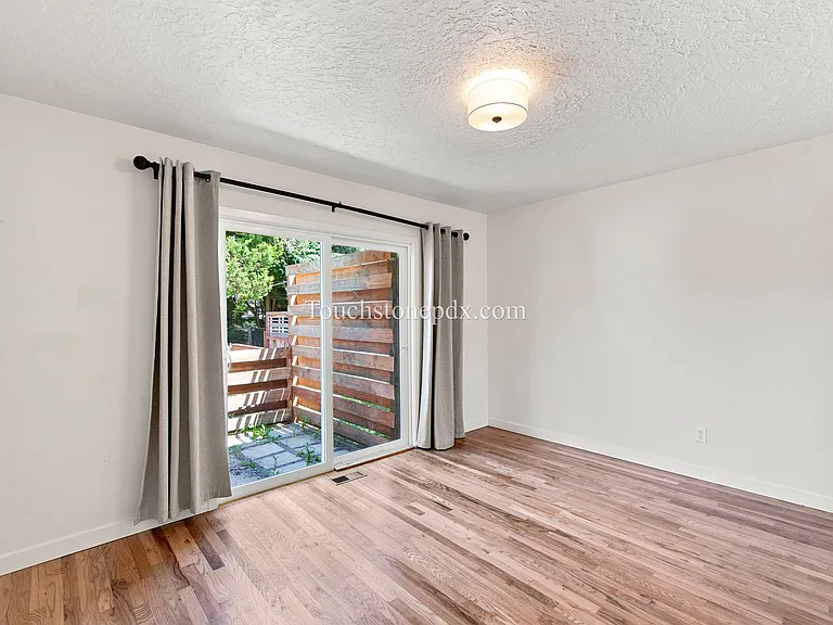 412 NE 167th Pl — Photo 16