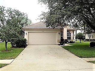 1285 Lindenwood Dr, Tarpon Springs, FL 34688