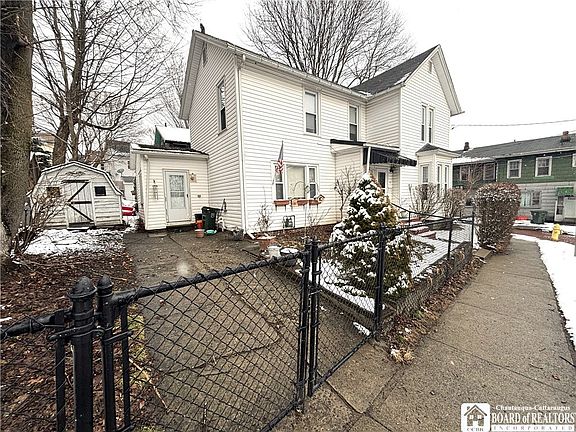 2nd image of 15 Franklin St