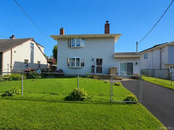 100 Lee Ave Floor 2, Babylon, NY 11702