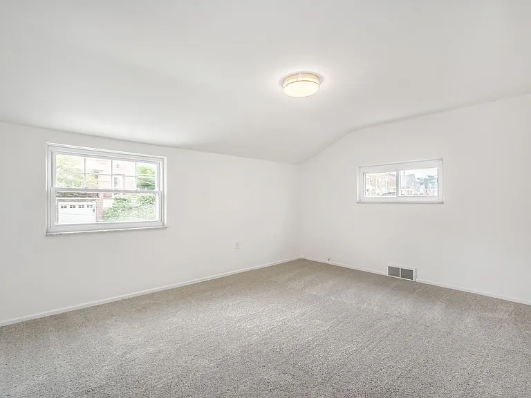 2126 Fairland St — Photo 13