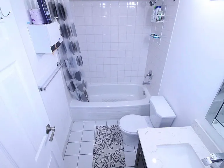 550 Webb Dr — Photo 4