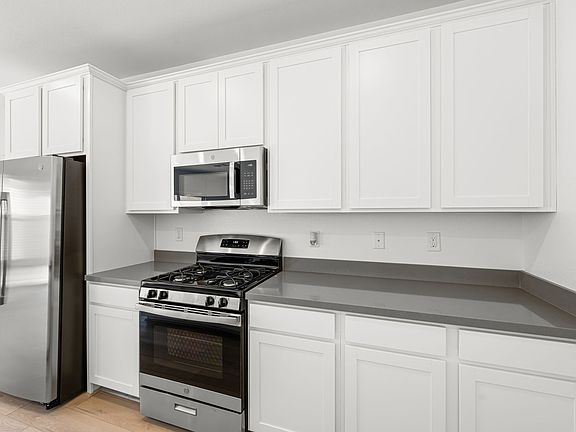 7 web or mls Lennar 3369 Dancing Waters St 7