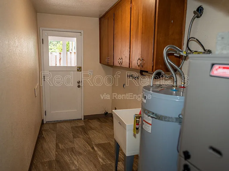 9620 Maple Ave SW — Photo 22