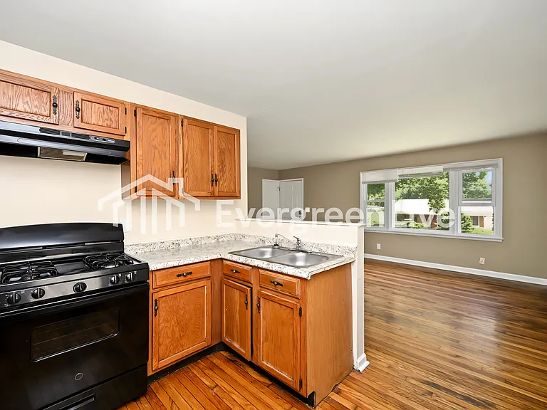 1086 Elda Ln — Photo 13