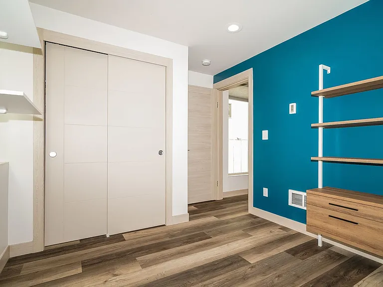 5616C California Ave SW — Photo 22