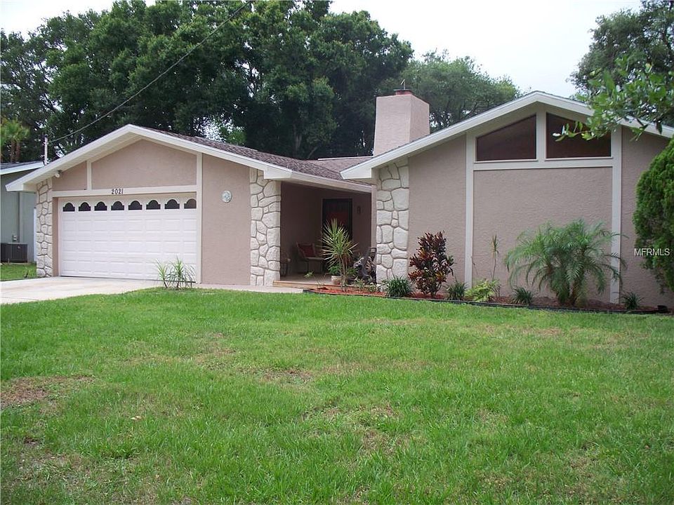1st image of 2021 Valley Dr