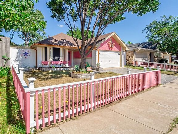 3rd image of 2205 Benbrook Dr