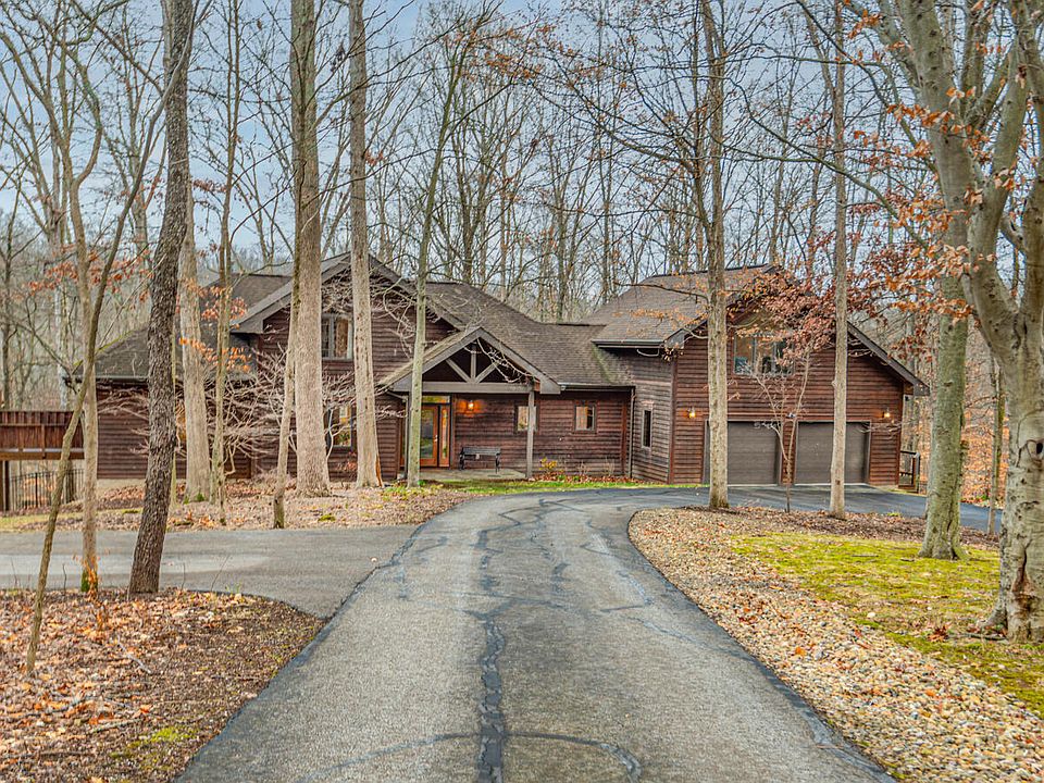 1st image of 7405 N Canyon Ct