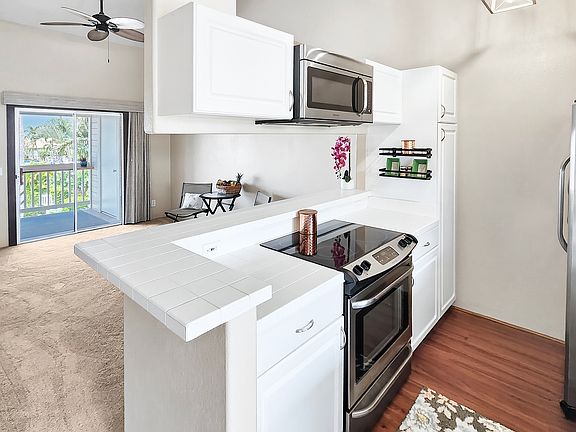 4th image of 75-6081 Alii Dr APT S203