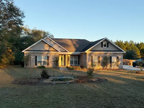 2701 Iris Rd, Dothan, AL 36301