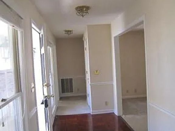4th image of 156 Bransford Dr