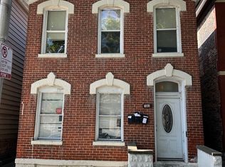 1063 W Polk St, Chicago, IL 60607