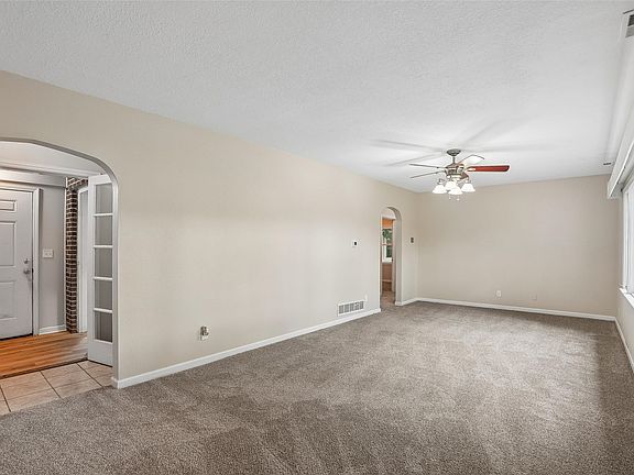 5th image of 2525 51st St