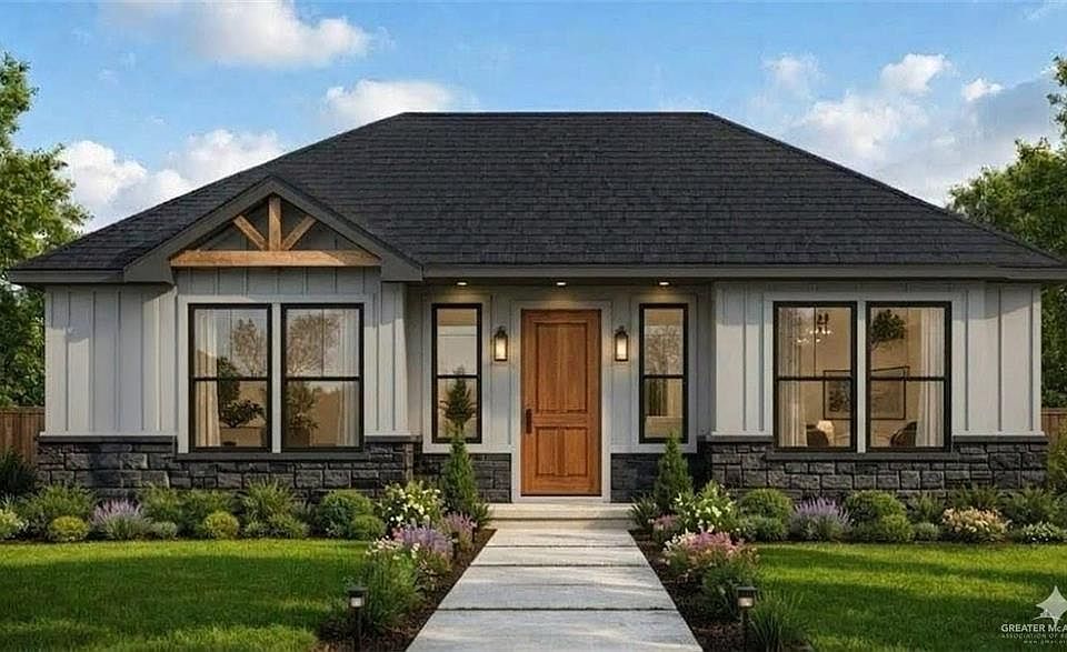 1st image of 2313 Emily St