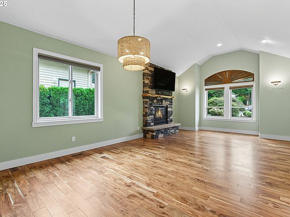 5th image of 6278 SE Premier Ct
