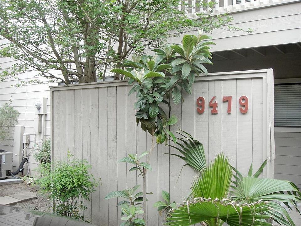1st image of 9479 Pagewood Ln #9479