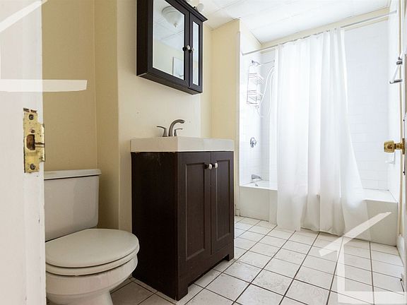 2 alcott Boston (Allston) Unit Photo 7