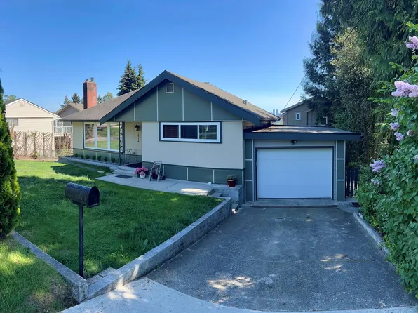 1314 Thomas Ave, Coquitlam, BC V3K 2L5