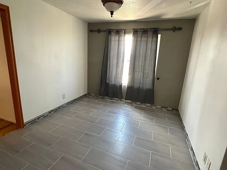 162 N 2475 W — Photo 15