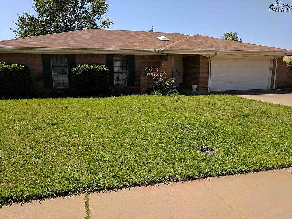 1st image of 1705 Downhill Dr