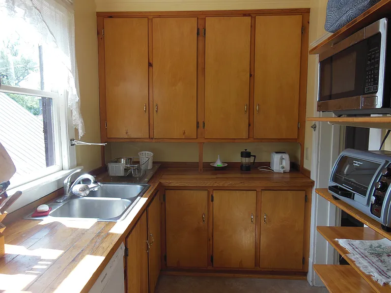 5 Poplar St — Photo 6