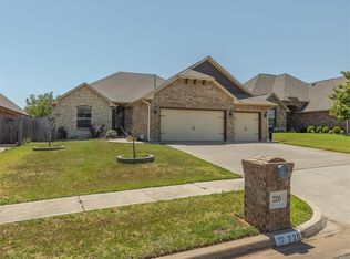 720 NE 23rd St, Moore, OK 73160
