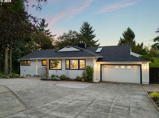 1015 South Shore Blvd, Lake Oswego, OR 97034