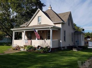 409 N Center St, Delta, IA 52550