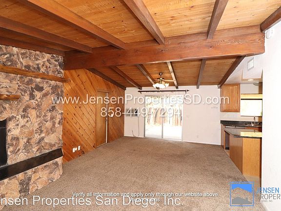 5th image of 3742 Royal Dr