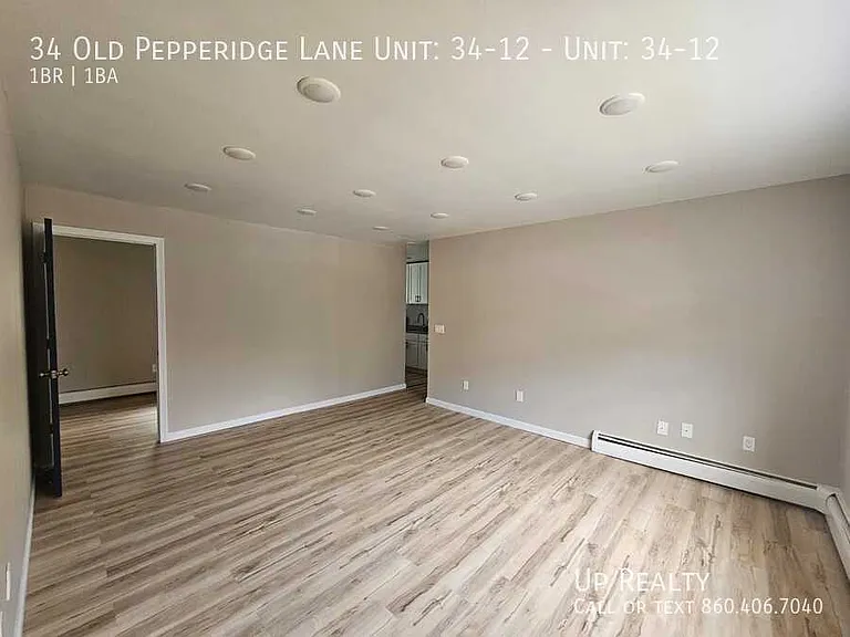 34 Old Pepperidge Ln #12 — Photo 2