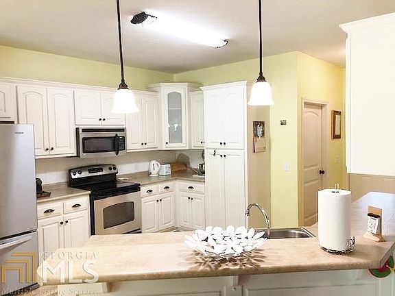 4th image of 117 Sweet Briar Trl