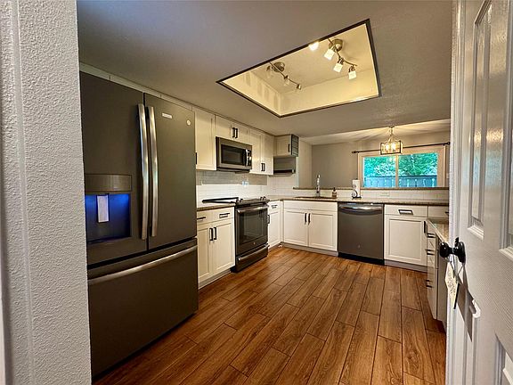 4th image of 5005 Georgi Ln APT 14