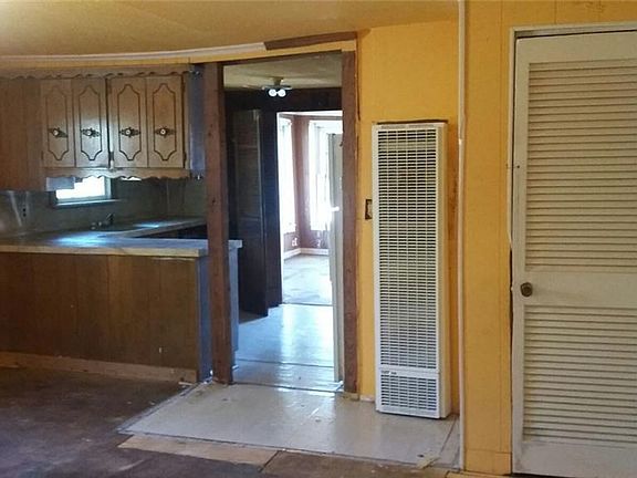 4th image of 1724 Lloyd Ave