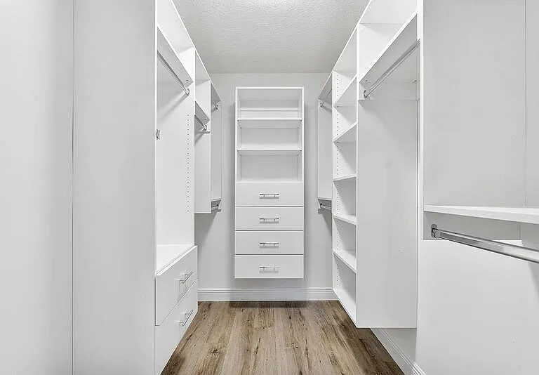 9180 Pine Springs Dr — Photo 15