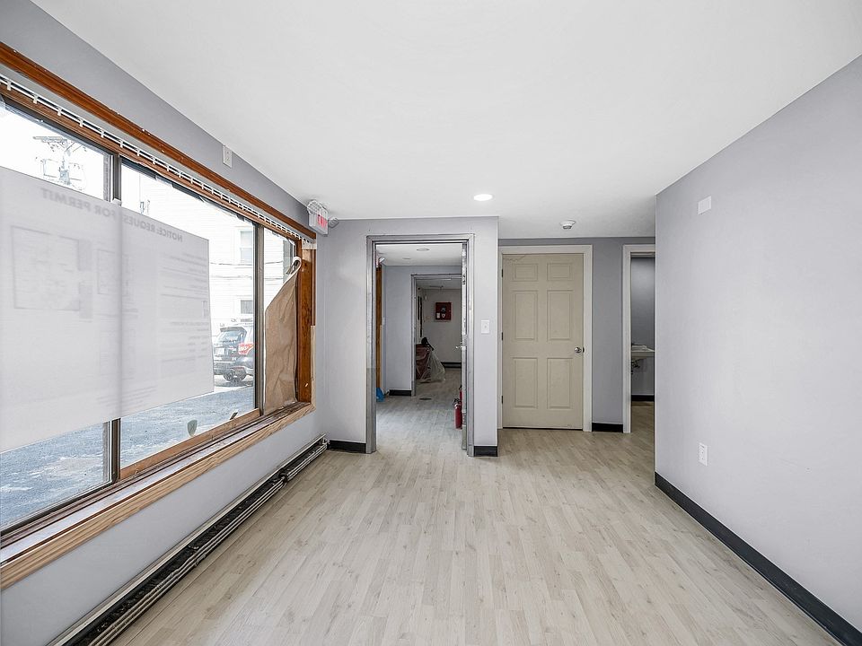 1st image of 230 Cumberland Rd