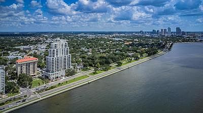 3rd image of 2109 Bayshore Blvd Unit 410