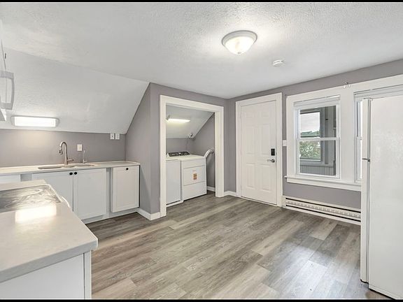 3rd image of 174 Gridley St