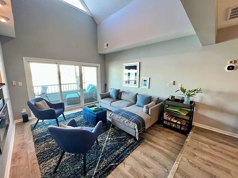 366 Northwest Dr — Photo 14