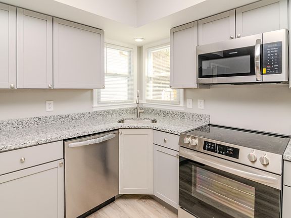 4th image of 1757 Gleneagles Dr
