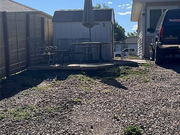 3rd image of 854 S Tejon St
